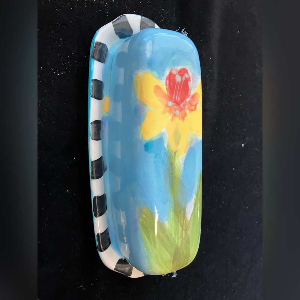 Spring Daffodils Ceramic Hand painted Covered Butter Dish 8”x2” - Picture 2 of 6